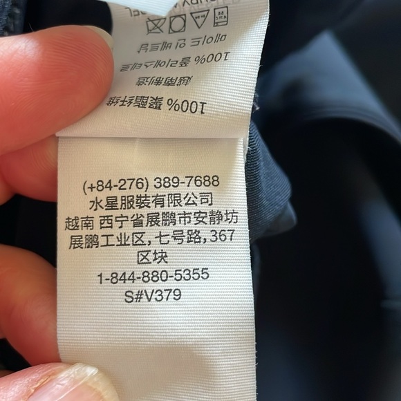 Vuori Men’s Meta Short. Color Navy. Size 30, 8.5" inseam. - Picture 6 of 7